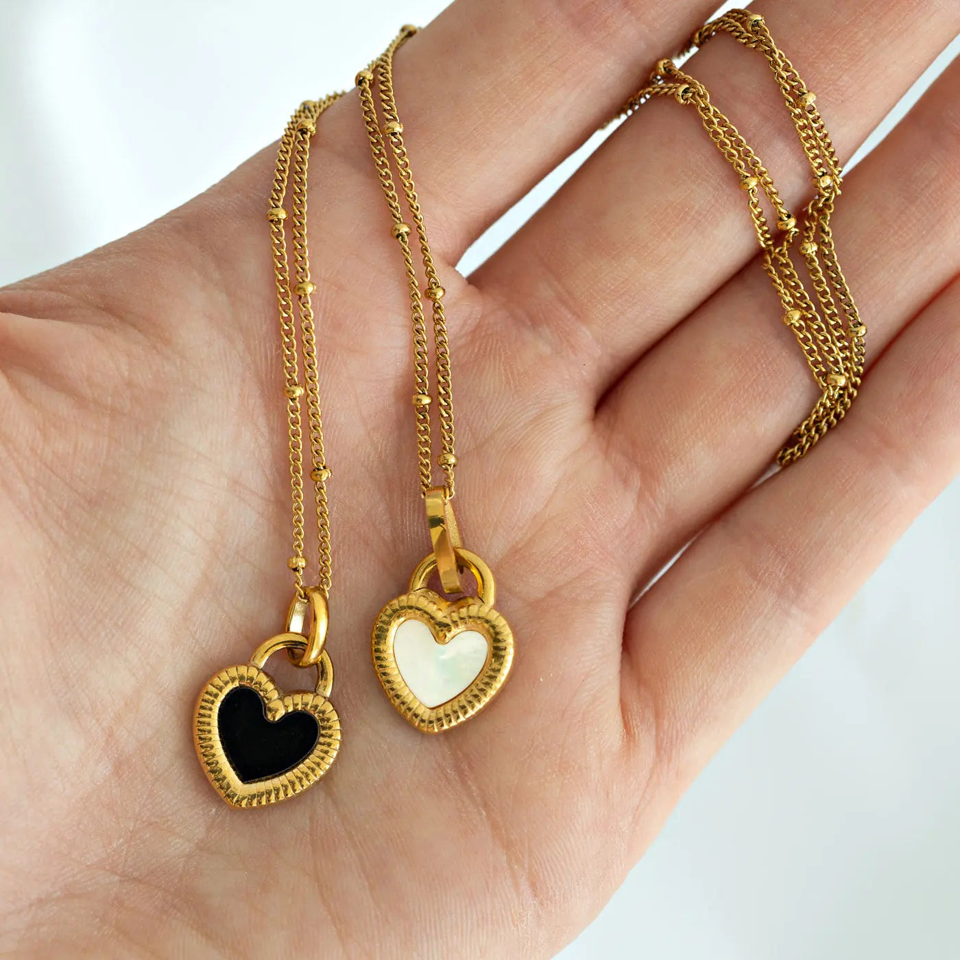Tyra - Collana a cuore con acciaio inossidabile smaltato
