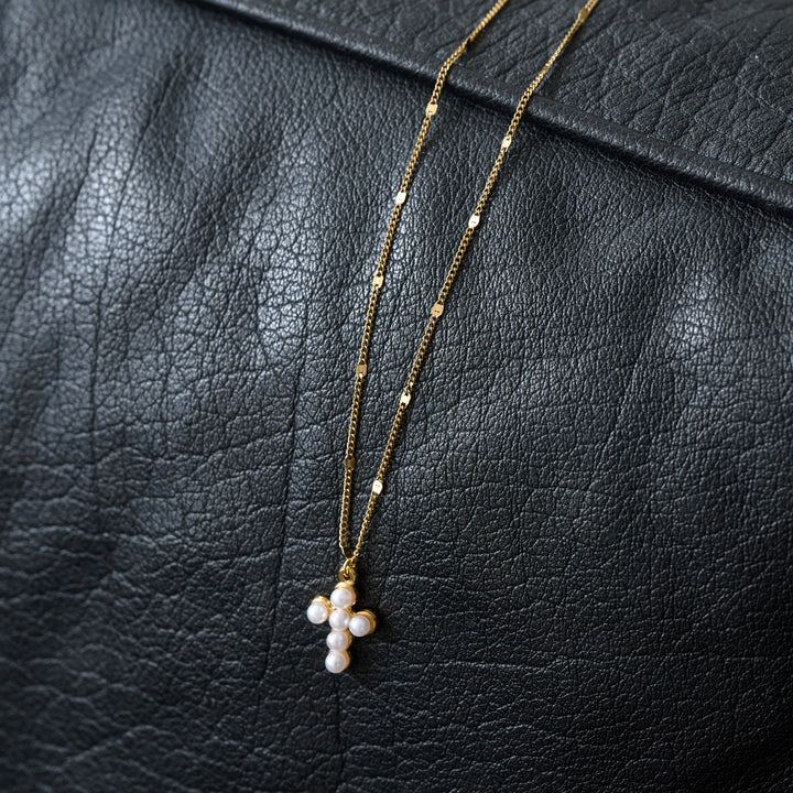 Essie - Pearl Cross Necklace Stainless Steel