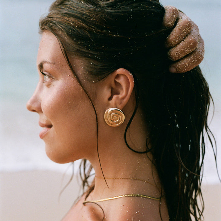 Ebba - Shell Stud Earrings Stainless Steel