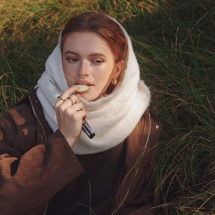Naia - Orecchini a cerchio a forma di croissant in acciaio inossidabile