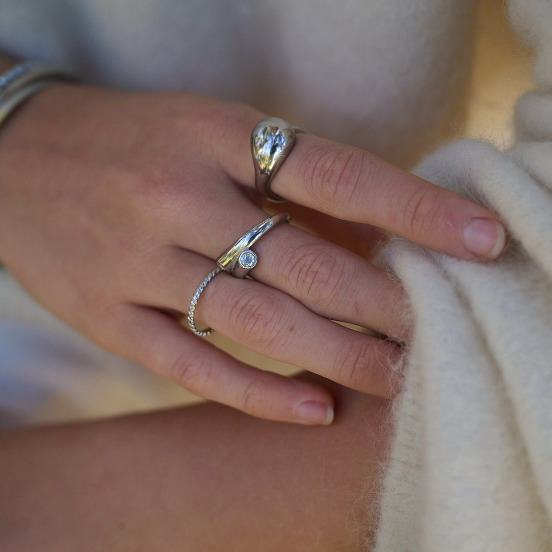Tomine - Anello Crystal Hug Acciaio Inossidabile