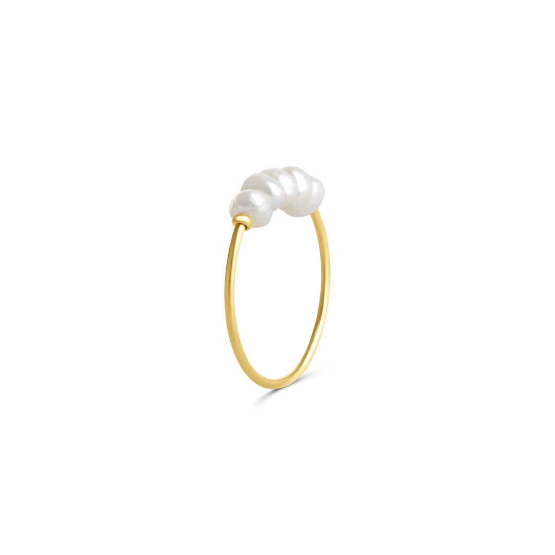 Loanna - Delicate Pearl Ring Stainless Steel