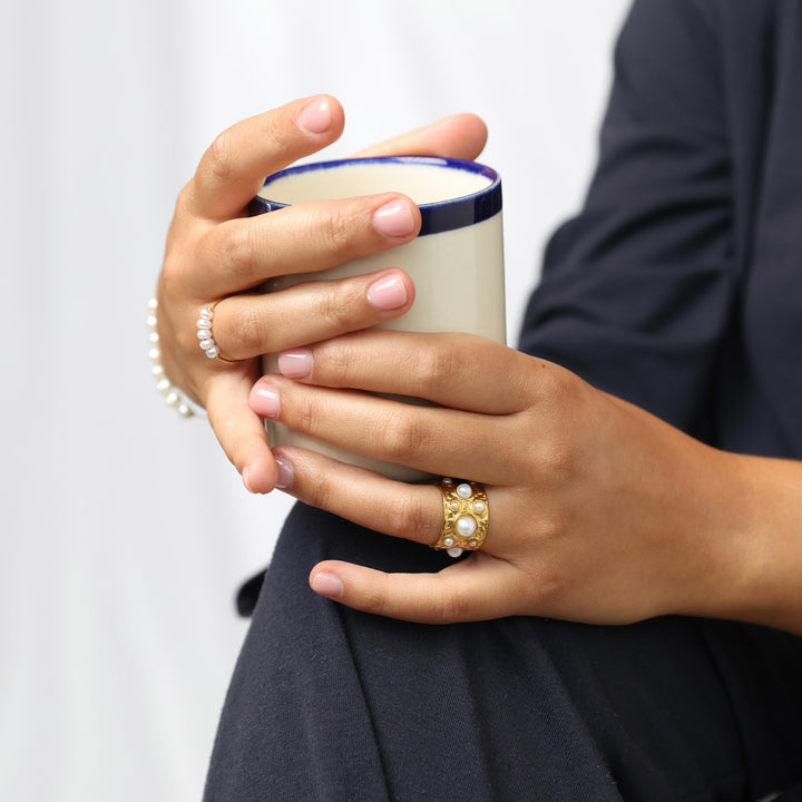 Loanna - Delicate Pearl Ring Stainless Steel