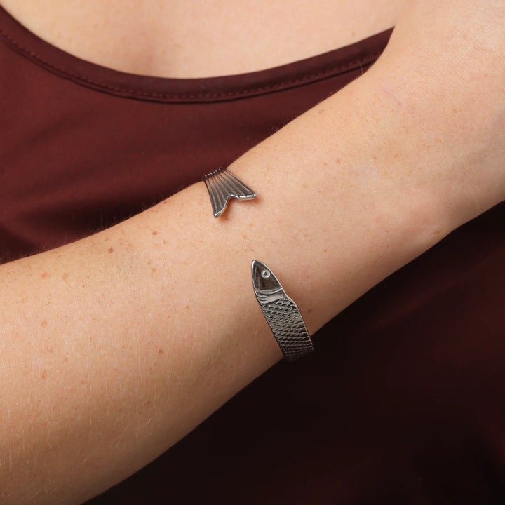 Erle - Bracciale rigido per pesce in acciaio inox