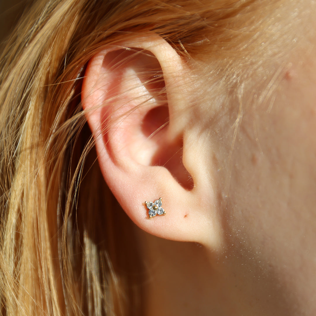 Hera - Orecchini a perno con cristalli in acciaio inox