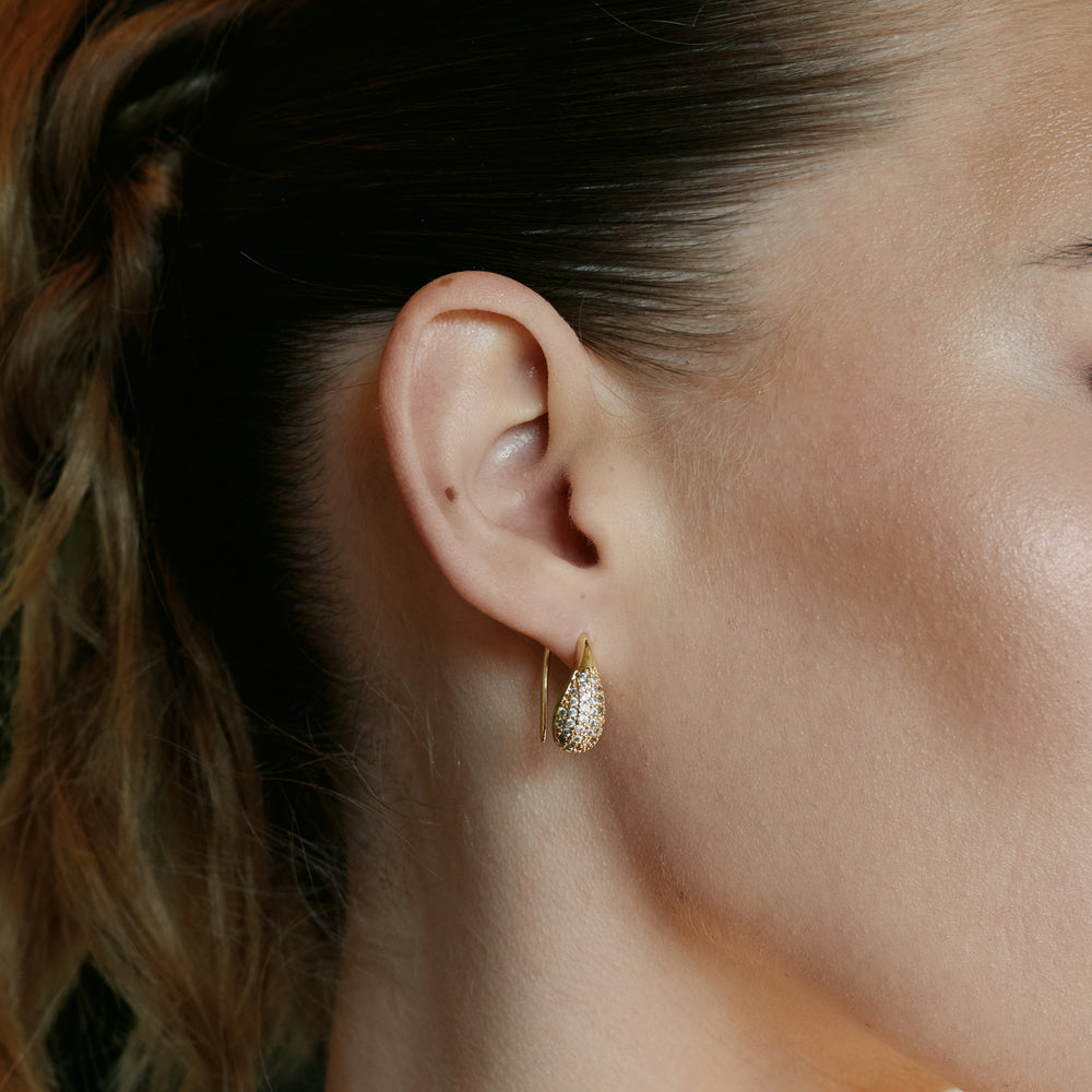 Synne – Pavé Teardrop Earrings | Timi of Sweden