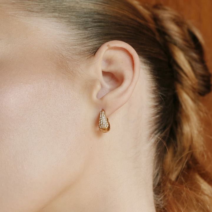 Sunniva – Pavé Hoop Earrings | Timi of Sweden
