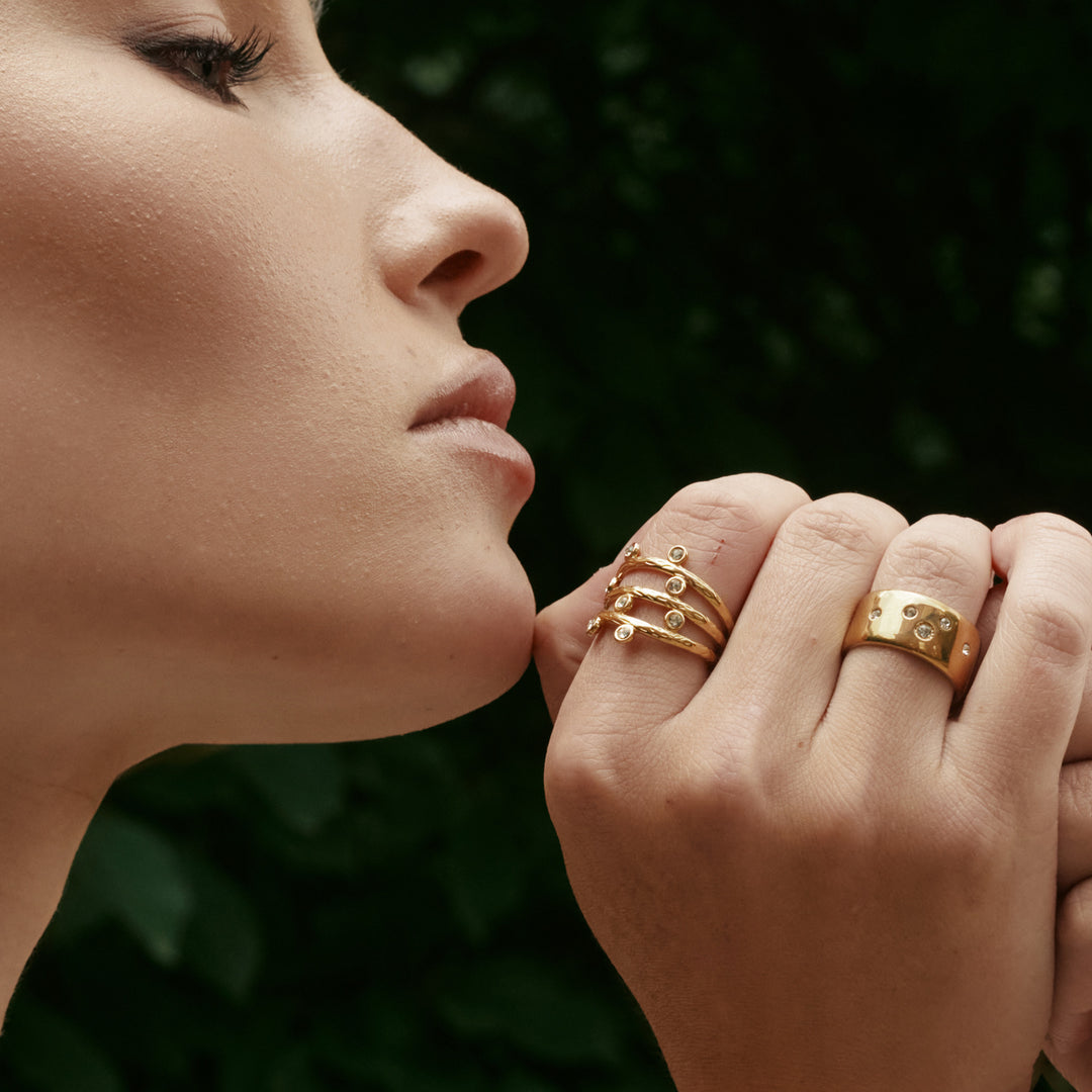 Bahi – Crystal Wrap Ring in Stainless Steel | Timi of Sweden