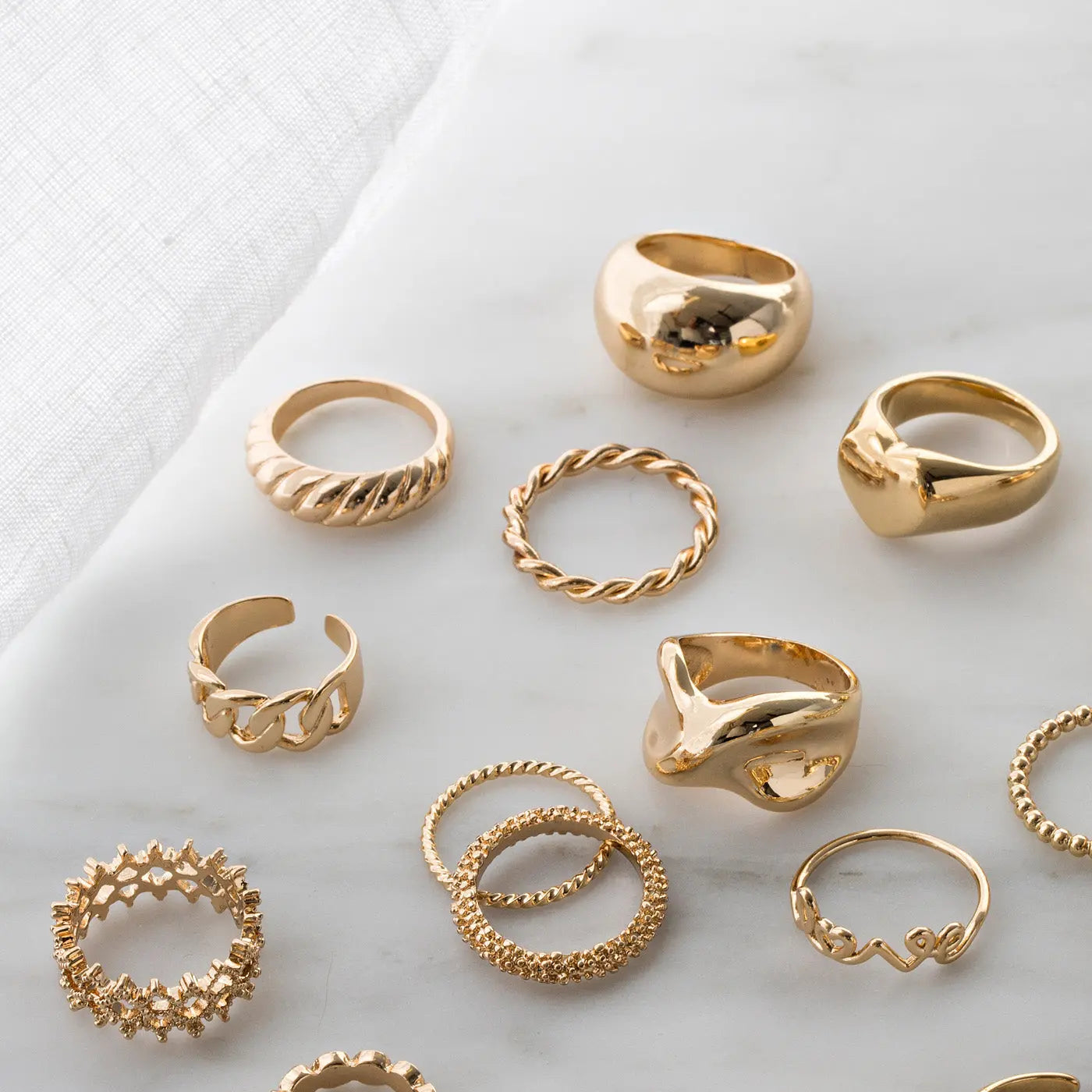 Anello attorcigliato