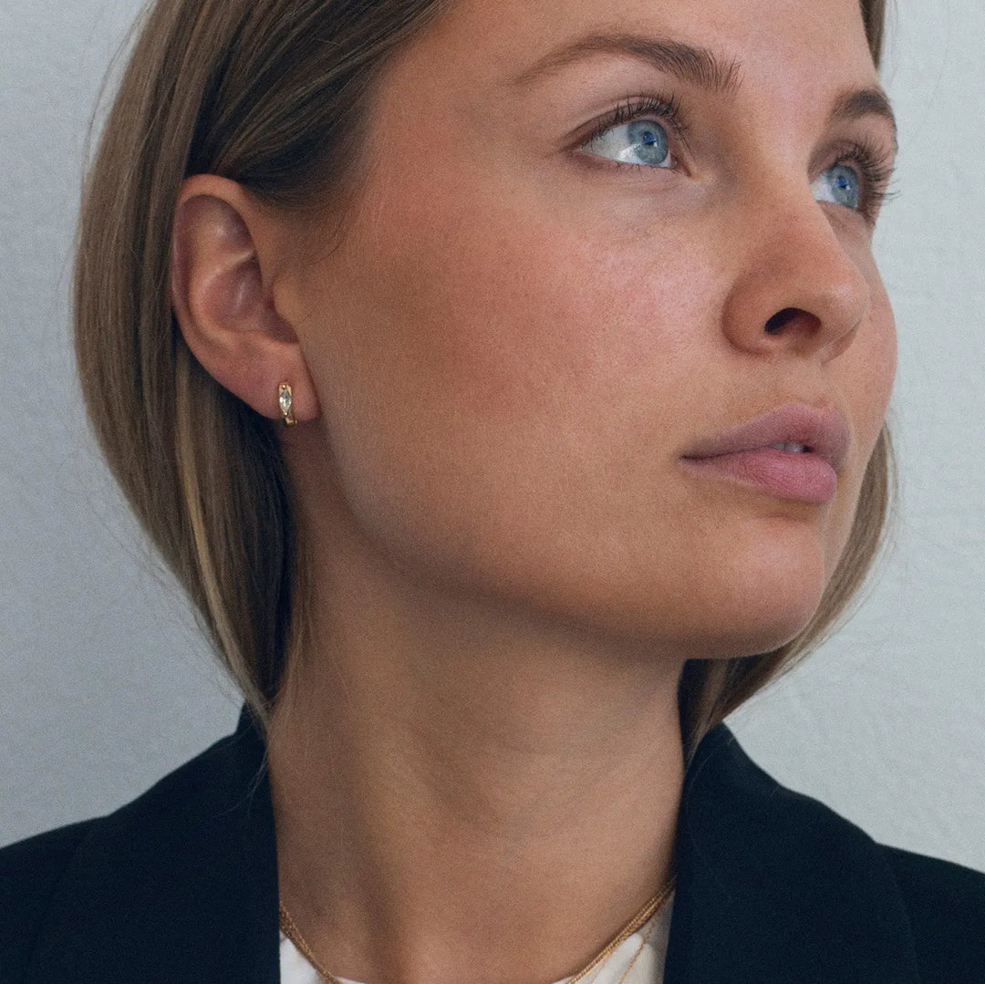 Delicate Hoop Earring with Crystal