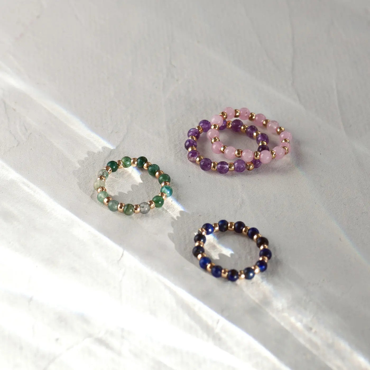 Anello di perline di pietra