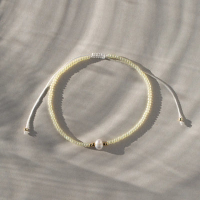 Alba - Bracciale in macramè con perline e perle
